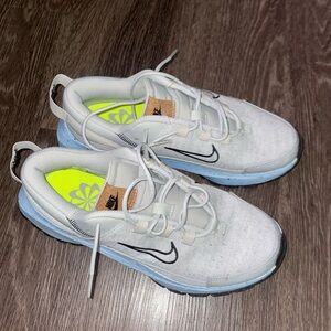 Only worn once Nike sneakers